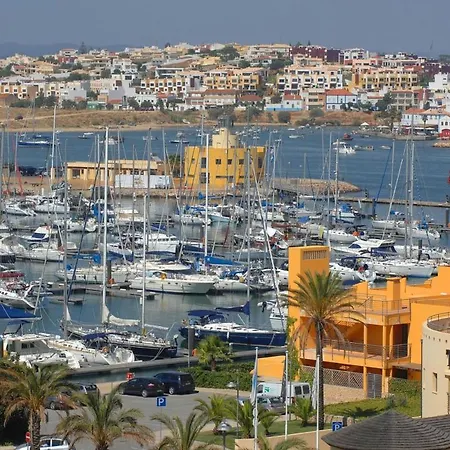 A 500 M De La Da Rocha Apartment