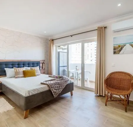 Apartment A 500 M De La Da Rocha Portimao
