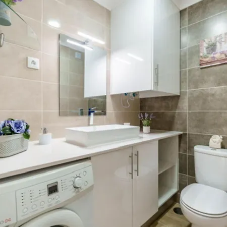 Apartamento à 500 M De La Da Rocha